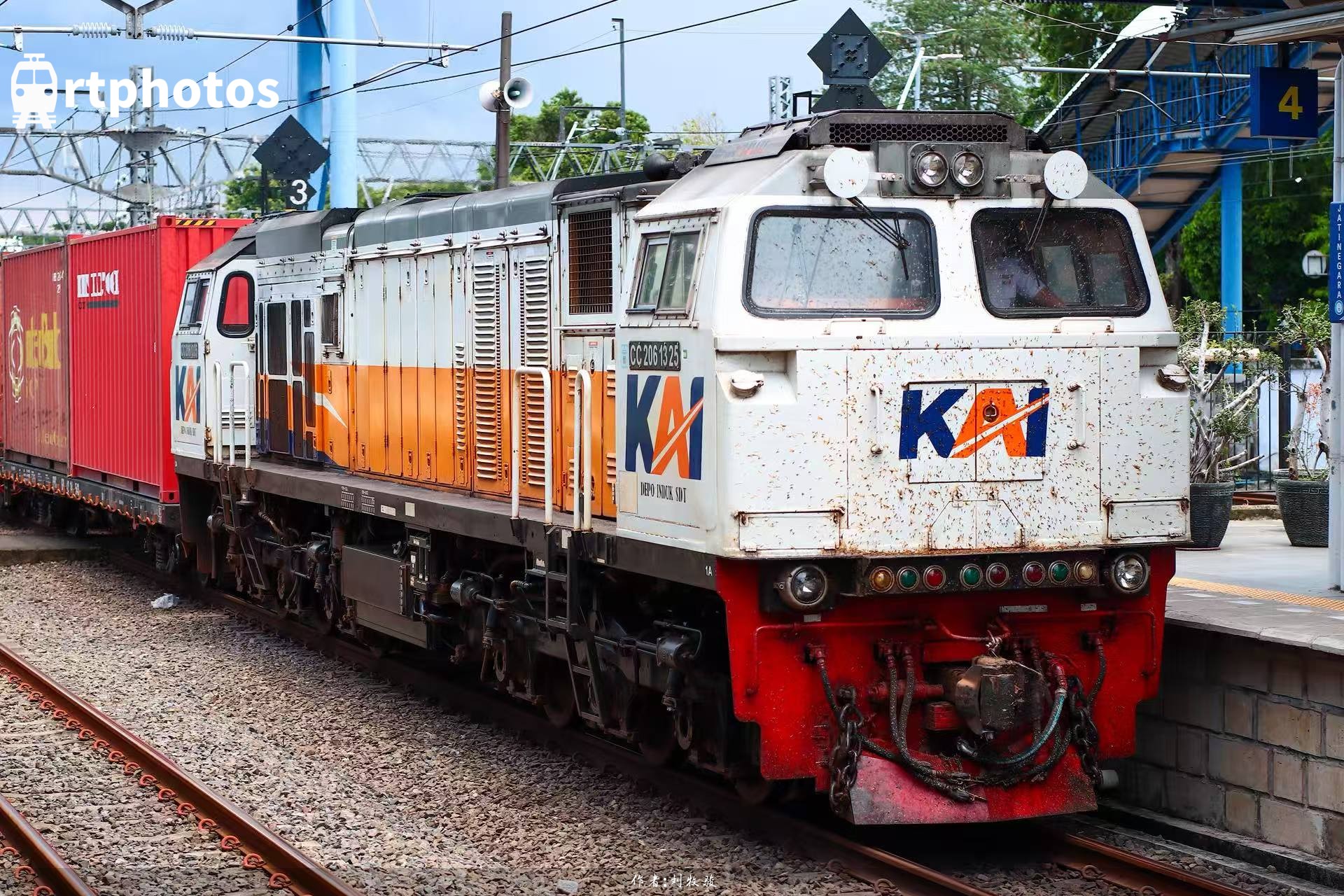 rtphotos-脸上很脏