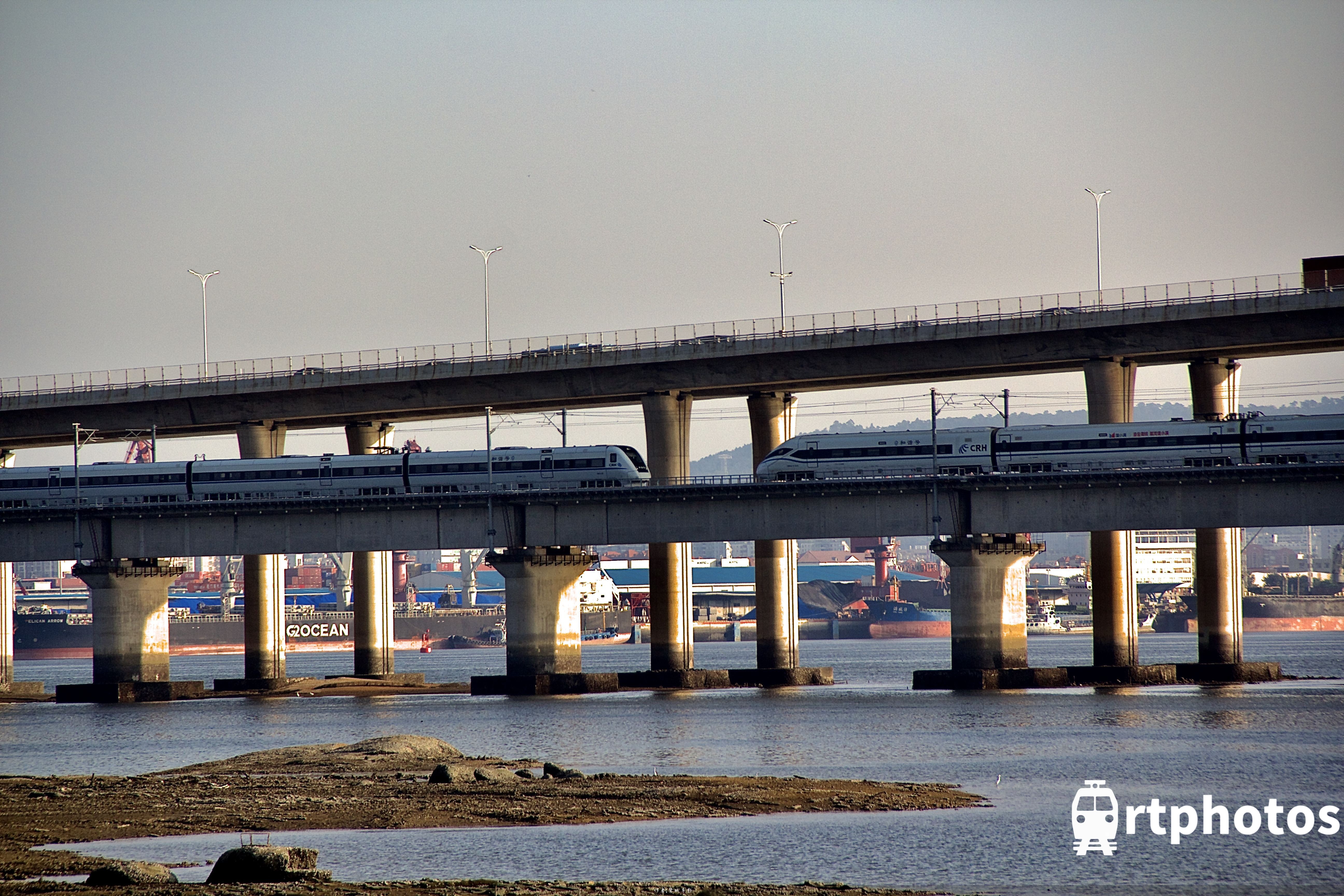 铁路摄影作品 - CRH1A和CRH1A-A同框