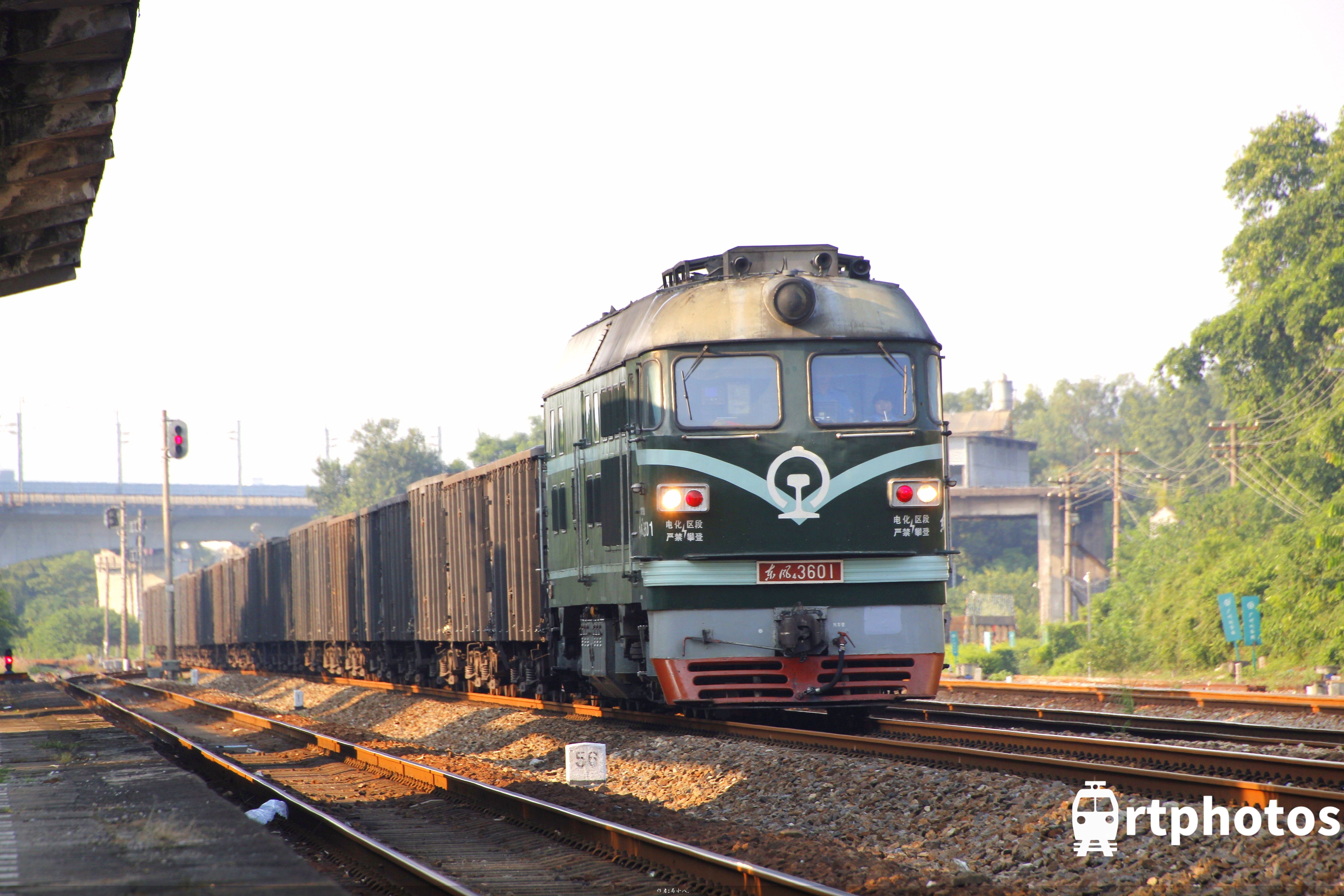 铁路摄影作品 - 老骥伏枥