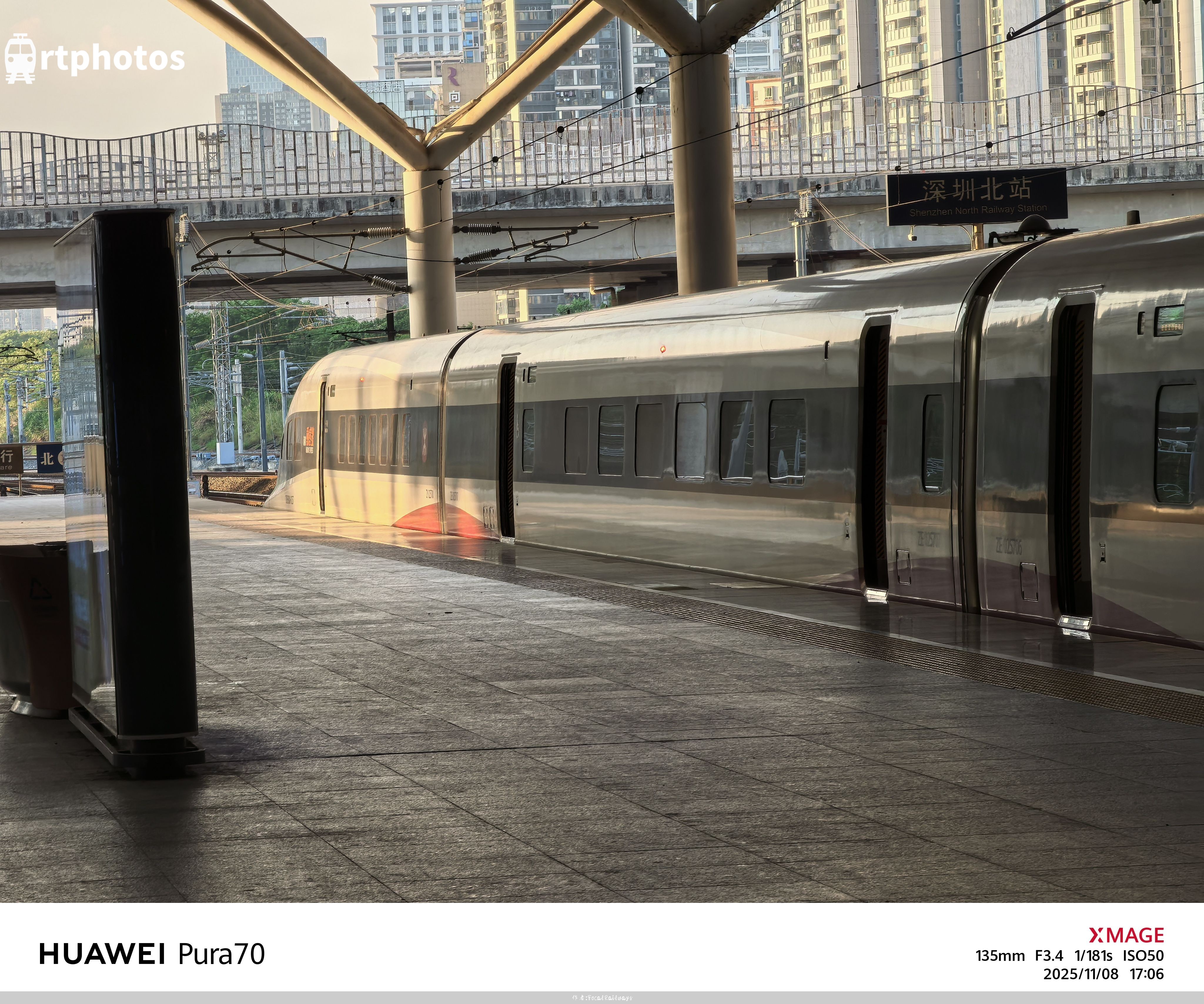 rtphotos-夕阳下的动感号