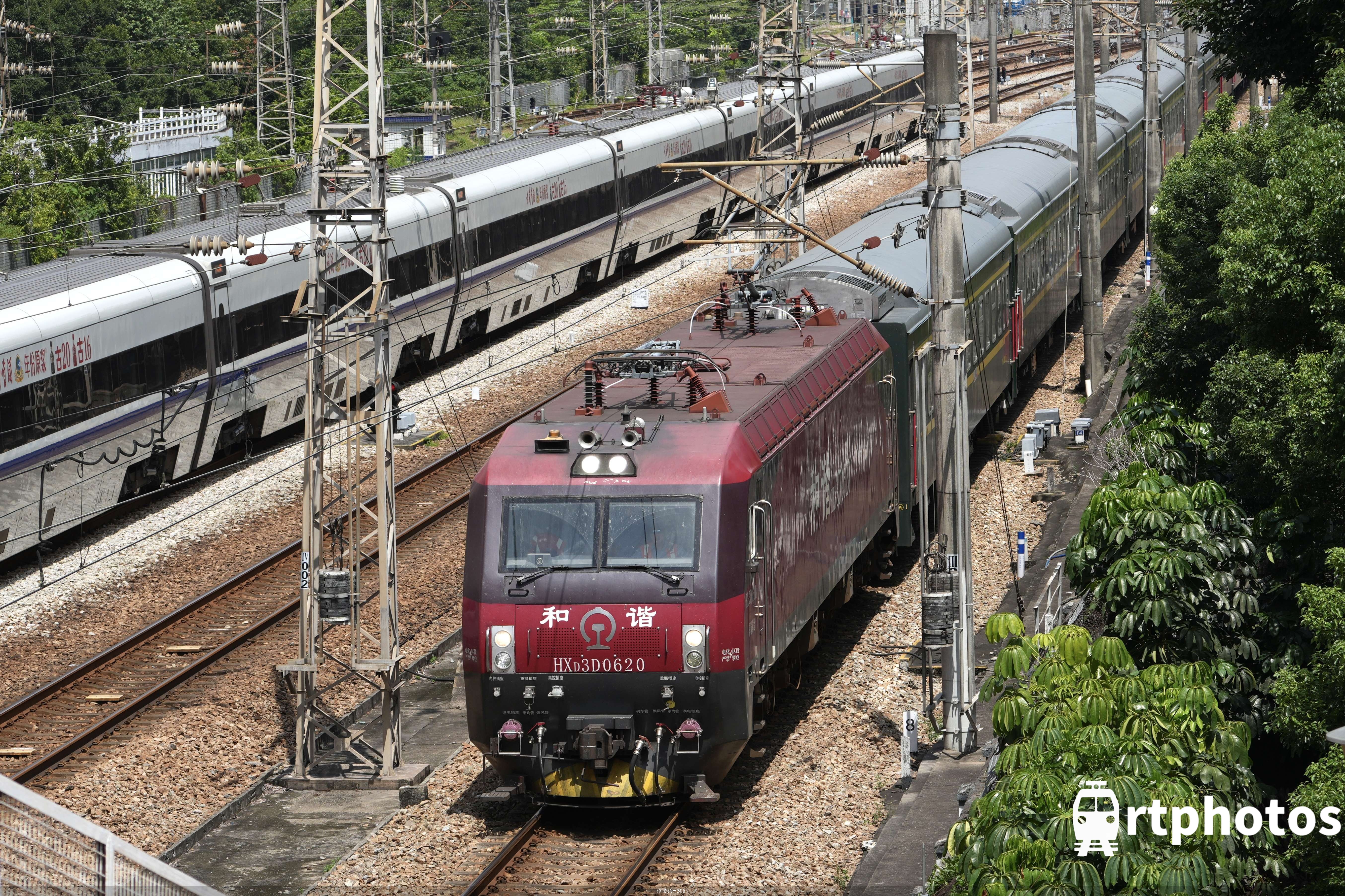 铁路摄影作品 - 广州东发出