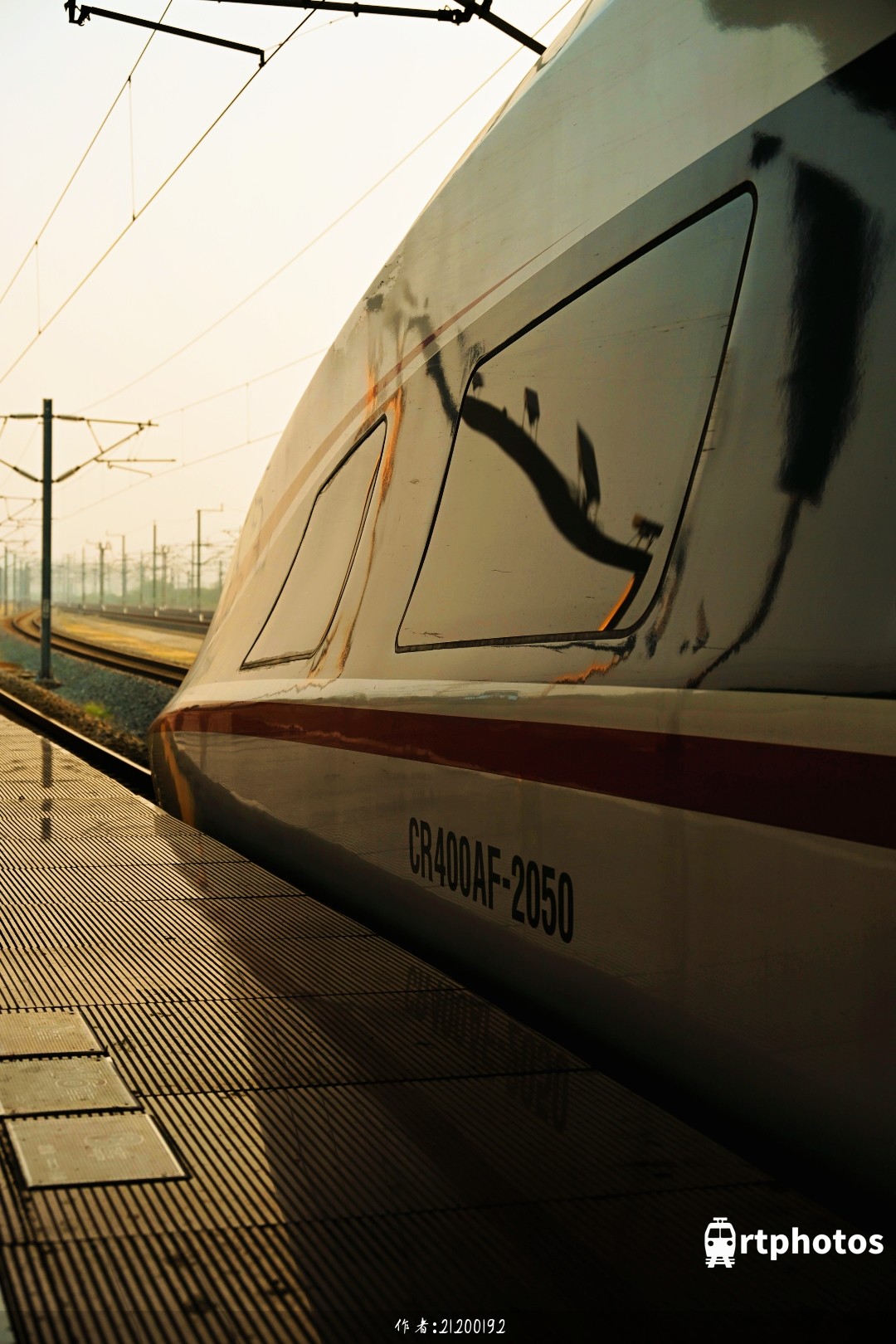 铁路摄影作品 - 夕阳下的复兴号